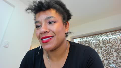 Snapshot of selket_ chatting on 6, 1, 2025 Selket online show from 6, 1, 2025