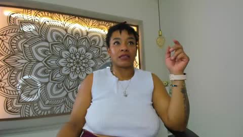 Snapshot of selket_ chatting on 9, 1, 2025 Selket online show from 9, 1, 2025