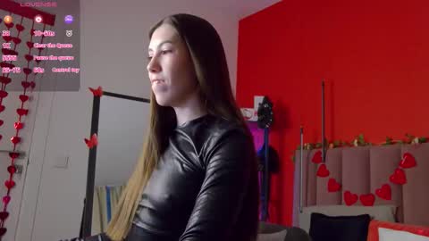 Nicole online show from 4, 3, 2026