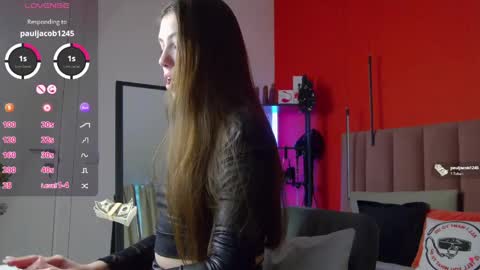 Snapshot of sellashine chatting on 23, 4, 2026 Nicole online show from 23, 4, 2026