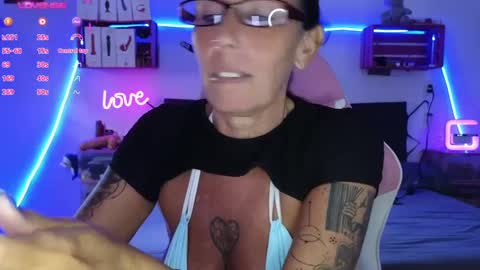 Selvaggia Del Caribe online show from 4, 12, 2024