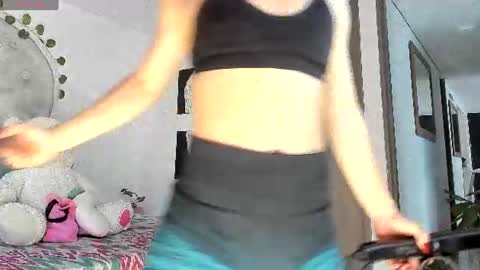 Snapshot of selyn_ chatting on 11, 6, 2026 Selyn online show from 11, 6, 2026