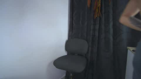 Snapshot of sem_alas chatting on 21, 4, 2026 sem_alas online show from 21, 4, 2026