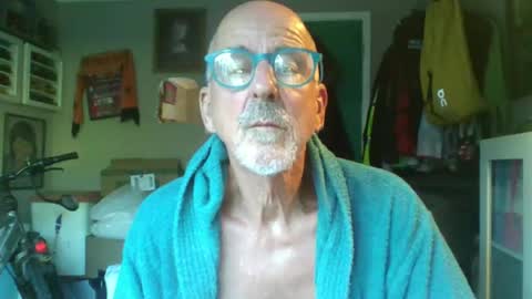 Snapshot of semajstretsa chatting on 8, 6, 2026 frederick online show from 8, 6, 2026
