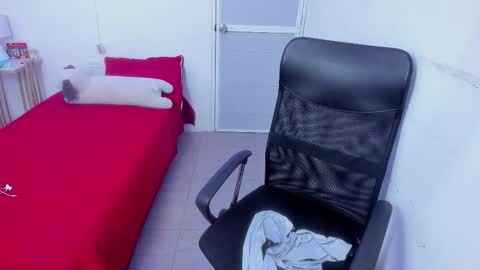 senior_teacher99 online show from 4, 2, 2026