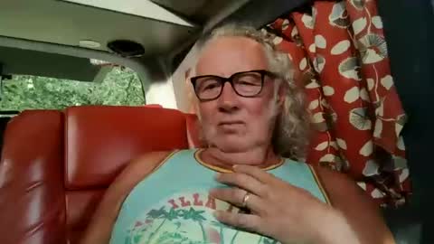 Snapshot of seniorfuntime1556 chatting on 5, 7, 2026 Summiteer online show from 5, 7, 2026