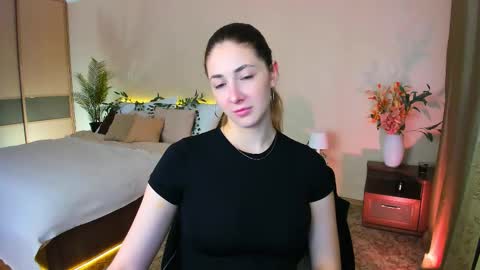 sensitiveheartt online show from 25, 9, 2025