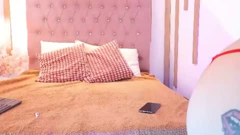 Snapshot of sensual_kim77 chatting on 6, 7, 2026 Sensual Kim77 online show from 6, 7, 2026
