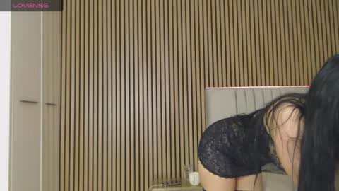 Snapshot of sensualhallie chatting on 21, 6, 2026 Hallie online show from 21, 6, 2026