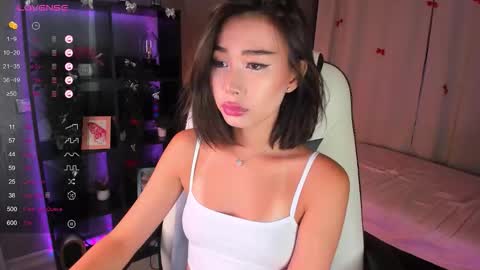 Snapshot of sensualily chatting on 27, 3, 2026 Kiki online show from 27, 3, 2026