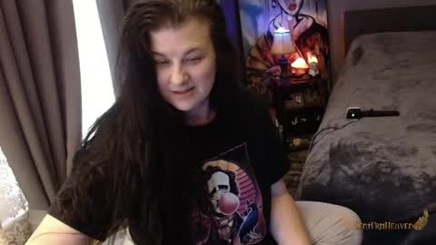 Snapshot of sentfrmheaven chatting on 24, 4, 2026 Tara online show from 24, 4, 2026