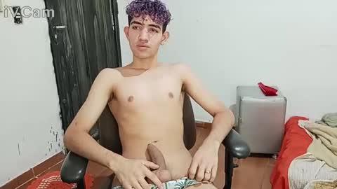 senuntwink online show from 6, 5, 2026