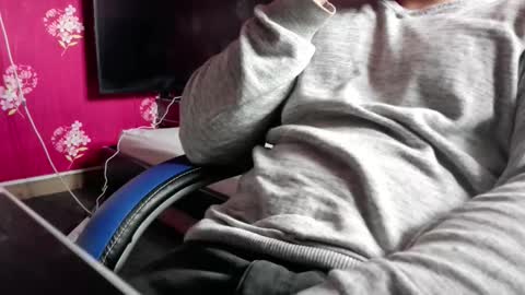 Snapshot of serdarren1992 chatting on 27, 9, 2025 serdarren1992 online show from 27, 9, 2025