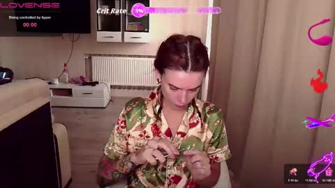 Snapshot of serenamilss chatting on 13, 9, 2025 serenamilss online show from 13, 9, 2025