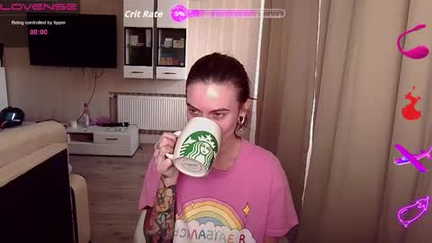 Snapshot of serenamilss chatting on 18, 9, 2025 serenamilss online show from 18, 9, 2025