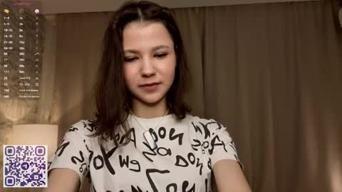 Snapshot of serinazele chatting on 6, 6, 2026 Melissa online show from 6, 6, 2026