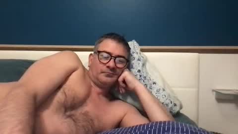 Snapshot of sesamechris92 chatting on 5, 3, 2025 sesamechris92 online show from 5, 3, 2025