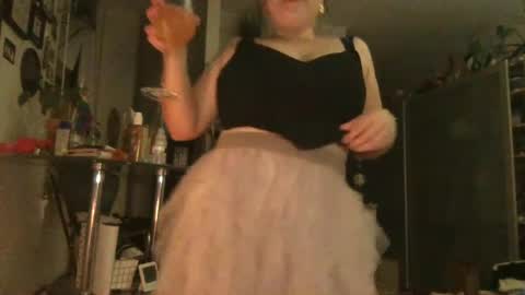 seturselfonfyre online show from 10, 7, 2026
