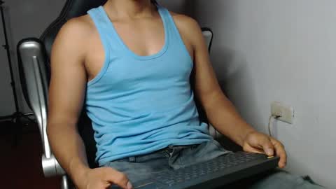 Snapshot of sexatlexx chatting on 6, 2, 2025 arnold online show from 6, 2, 2025