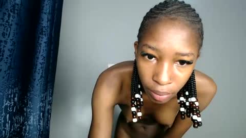 Snapshot of sexiestpunani chatting on 20, 6, 2026 petite baby online show from 20, 6, 2026