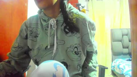 Snapshot of sexmilkdirty chatting on 24, 4, 2026 sexmilkdirty online show from 24, 4, 2026