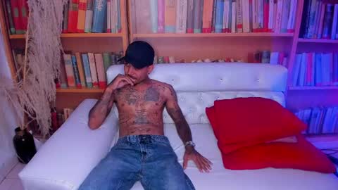 Snapshot of sexonfire111 chatting on 11, 7, 2026 April 18 year and ROSS dick 20cm online show from 11, 7, 2026