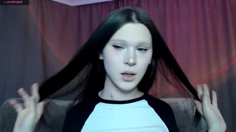 Snapshot of sexpired_princess chatting on 18, 2, 2025 Nextdoor Princess online show from 18, 2, 2025