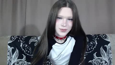 Snapshot of sexpired_princess chatting on 10, 10, 2025 Nextdoor Princess online show from 10, 10, 2025