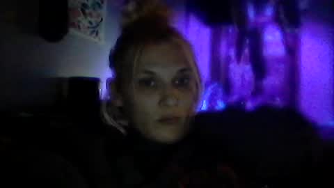 Snapshot of sexxileeah42o chatting on 19, 7, 2026 Leeah CloudZzz online show from 19, 7, 2026