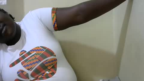 Snapshot of sexxy_bree chatting on 22, 2, 2025 sexxy_bree online show from 22, 2, 2025