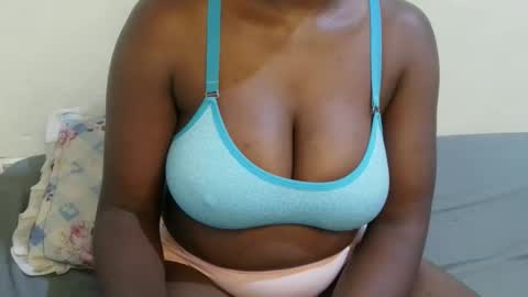 Snapshot of sexxy_maya1 chatting on 12, 4, 2026 sexxy_maya1 online show from 12, 4, 2026