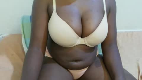 Snapshot of sexxy_maya1 chatting on 16, 4, 2026 sexxy_maya1 online show from 16, 4, 2026