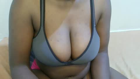 Snapshot of sexxy_maya1 chatting on 29, 4, 2026 sexxy_maya1 online show from 29, 4, 2026