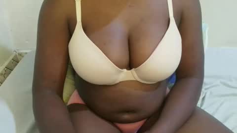 Snapshot of sexxy_maya1 chatting on 14, 5, 2026 sexxy_maya1 online show from 14, 5, 2026