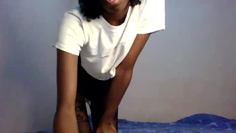 sexxy_natasha19 online show from 17, 5, 2026