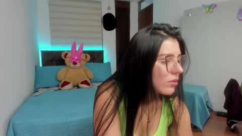 Snapshot of sexy_3512 chatting on 2, 12, 2025 LUXURY online show from 2, 12, 2025