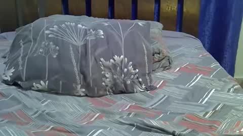 Snapshot of sexy_bee5 chatting on 18, 1, 2026 squirt lola online show from 18, 1, 2026