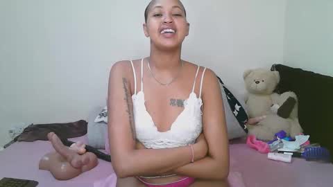 sexy_bluegirl online show from 13, 3, 2026