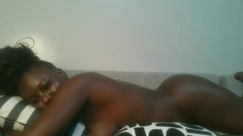 Snapshot of sexy_candia chatting on 8, 4, 2026 Stacy online show from 8, 4, 2026