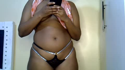 Snapshot of sexy_cherry001 chatting on 14, 7, 2026 shydolly01 online show from 14, 7, 2026