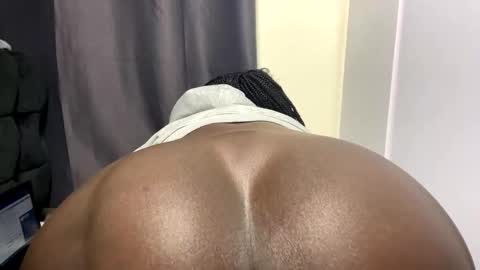 Snapshot of sexy_chocolate001 chatting on 25, 5, 2026 sexy_chocolate001 online show from 25, 5, 2026