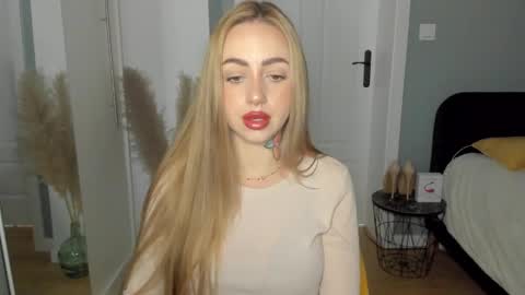 C o r a l i e online show from 9, 5, 2026