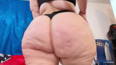 Snapshot of sexy_curvi chatting on 18, 5, 2026 karla instagram online show from 18, 5, 2026