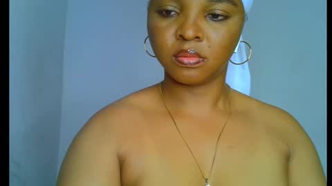 Snapshot of sexy_ebonygirl_ chatting on 20, 9, 2025 Clara online show from 20, 9, 2025