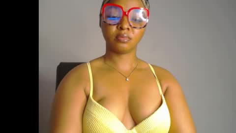 Snapshot of sexy_ebonygirl_ chatting on 12, 2, 2026 Clara online show from 12, 2, 2026