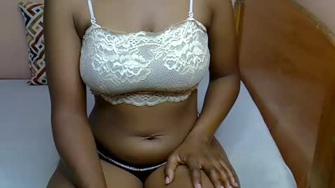 Snapshot of sexy_ellahh chatting on 2, 2, 2026 Ellahh online show from 2, 2, 2026