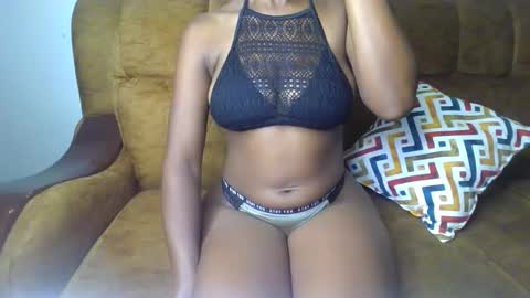 Snapshot of sexy_ellahh chatting on 12, 5, 2026 Ellahh online show from 12, 5, 2026