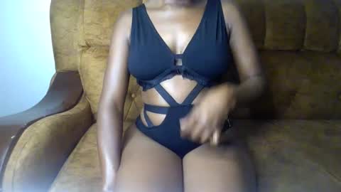 Snapshot of sexy_ellahh chatting on 15, 5, 2026 Ellahh online show from 15, 5, 2026
