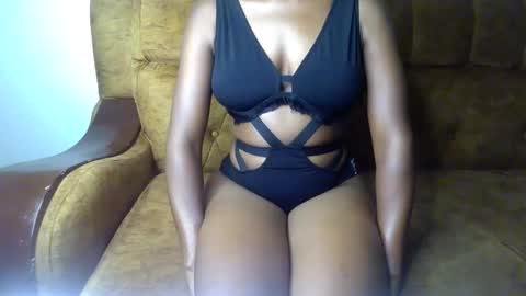 Snapshot of sexy_ellahh chatting on 15, 5, 2026 Ellahh online show from 15, 5, 2026