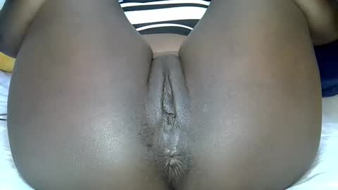 sexy_esther92 online show from 5, 12, 2025